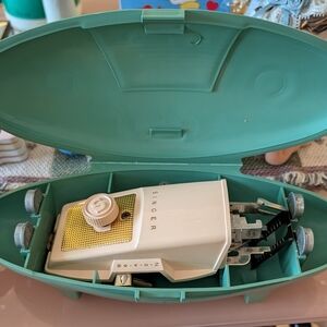 1960s Singer Buttonholer